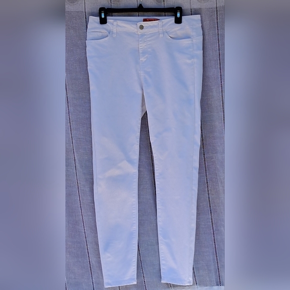 Wax Jeans Butt, I Love You. 11/30 White Stretch Jeans. EUC. - Picture 1 of 7